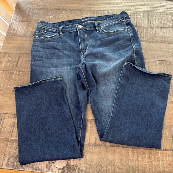 Rock & Republic Denim - Rock & Republic Jeans Kendall Studded Pockets Cropped Size 14 R210767